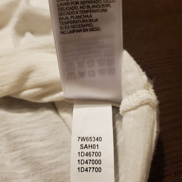 Lucky Brand smocked T-shirt, white/blue embroidery size Small - Picture 7 of 10